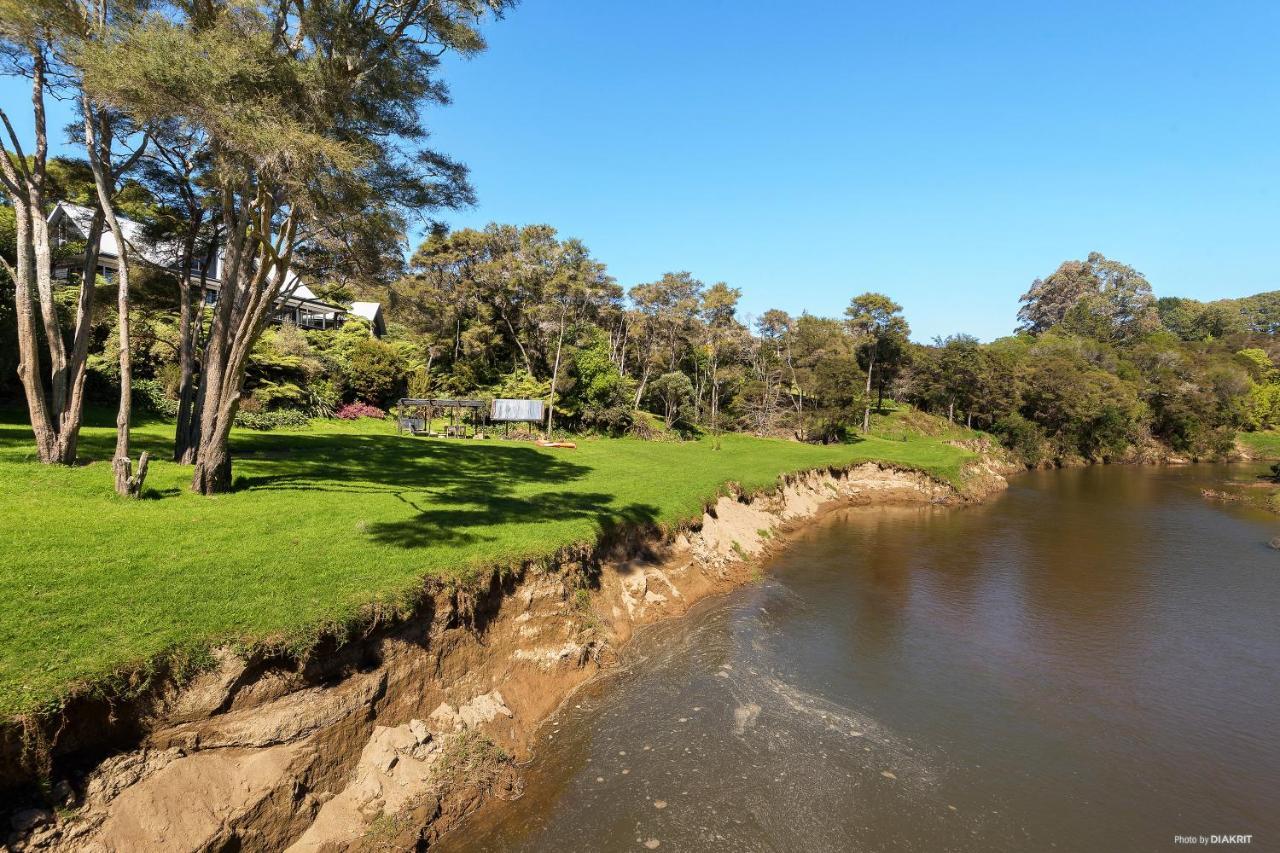 Fantail River Lodge Haruru Exterior photo