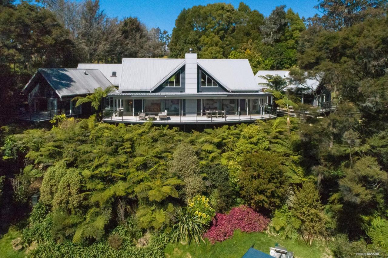 Fantail River Lodge Haruru Exterior photo
