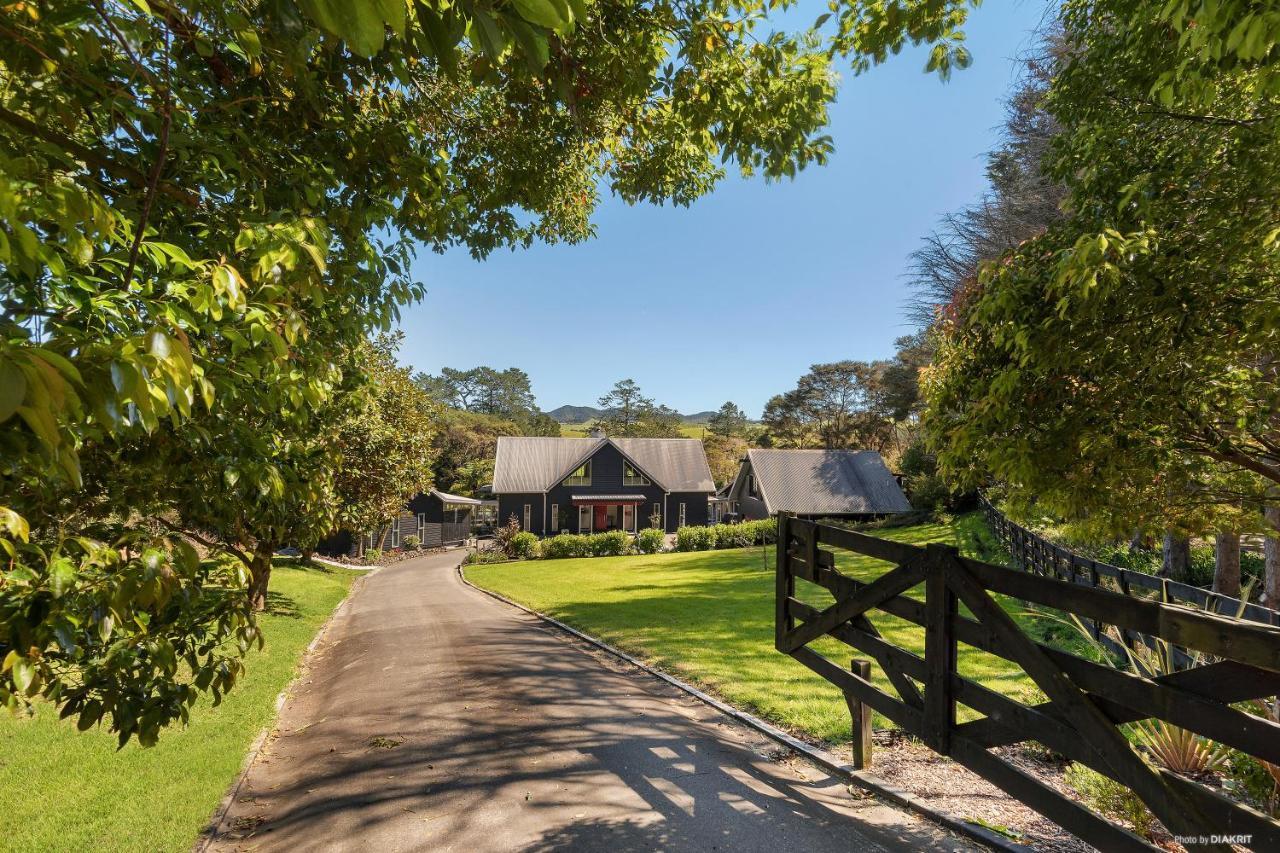 Fantail River Lodge Haruru Exterior photo
