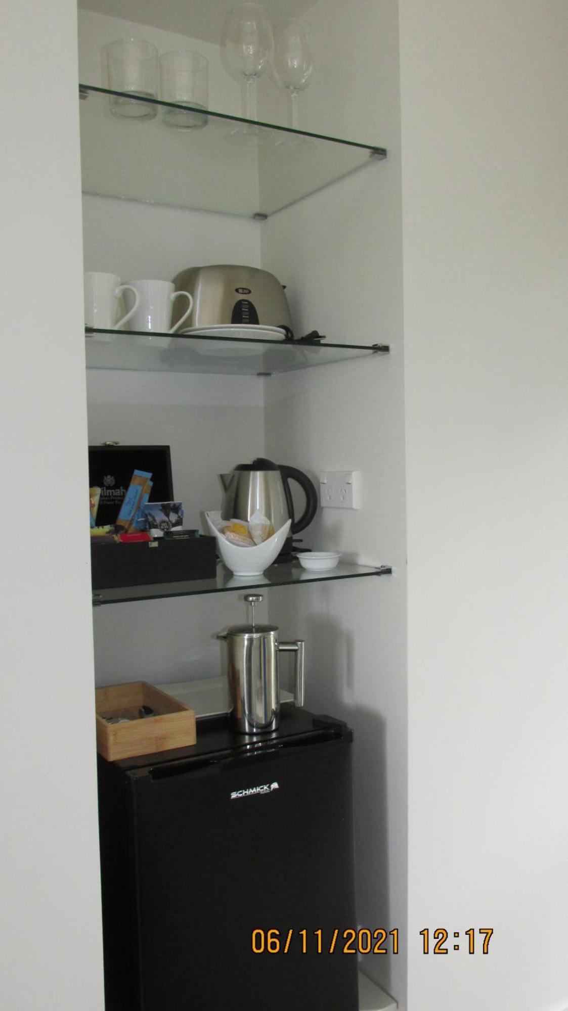 Fantail River Lodge Haruru Room photo